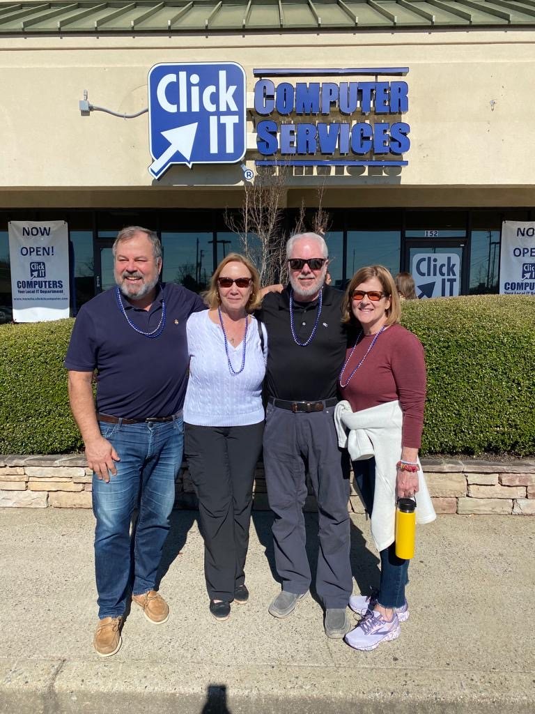 Founder Al Harlow visiting franchise owners at their new store
